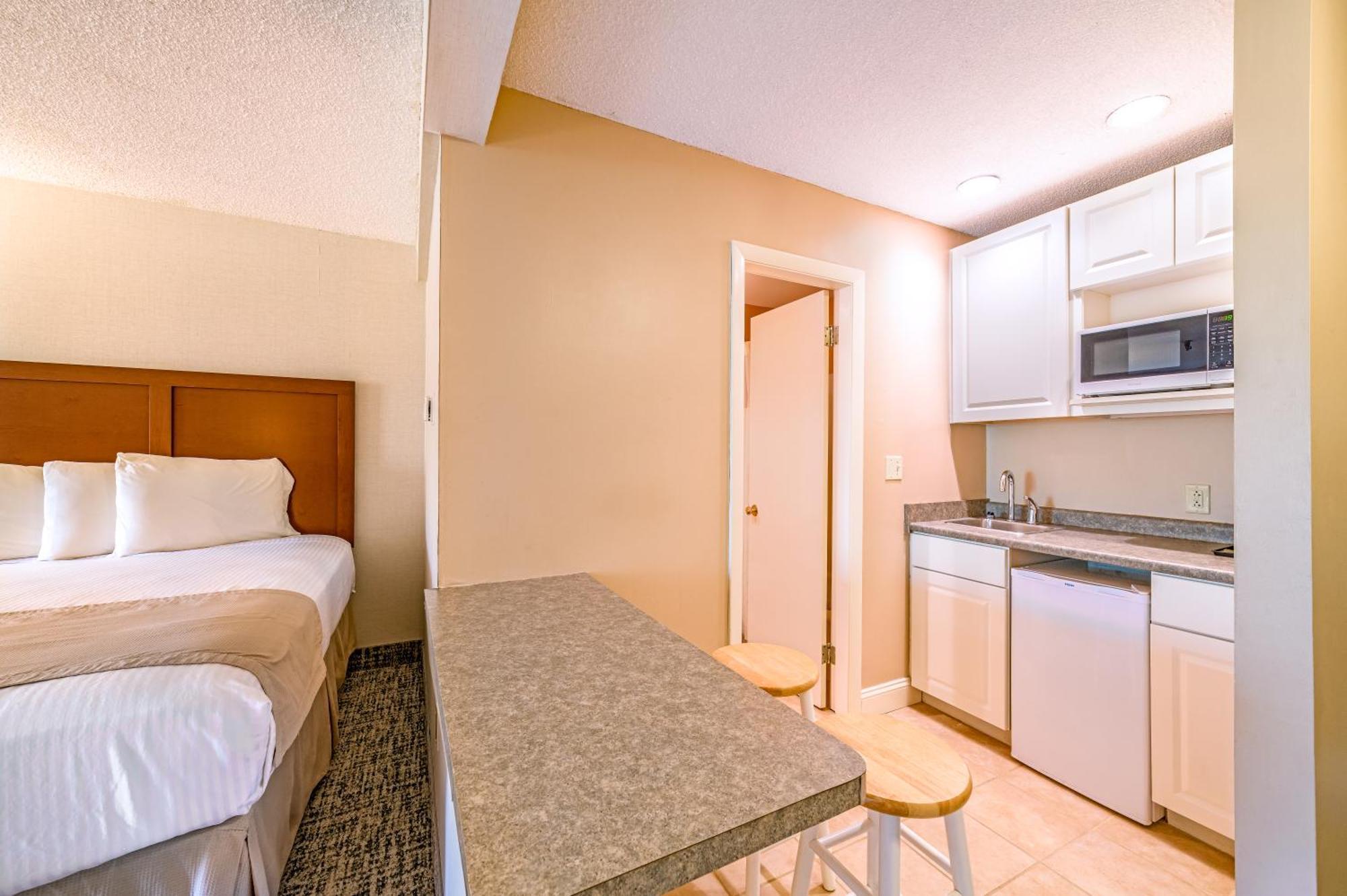 Town & Country Inn & Resort Gorham Exteriör bild