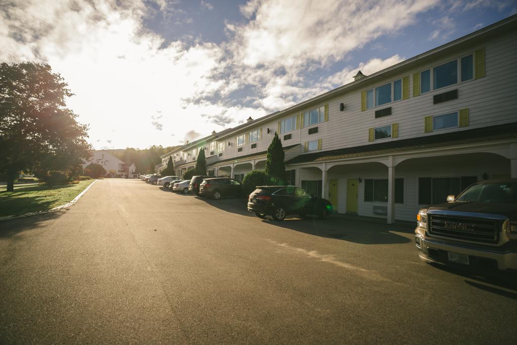 Town & Country Inn & Resort Gorham Exteriör bild