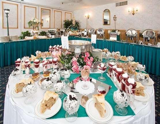 Town & Country Inn & Resort Gorham Restaurang bild